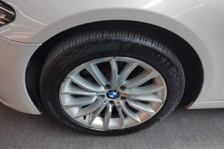 Used BMW 5 Series 2014 525Li Luxury Design Package
