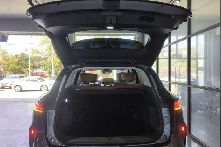 Used Chery Tiggo 8 2026 Model, 5th Generation Tiger Model, Kunpeng 1.6T Automatic Flagship Version