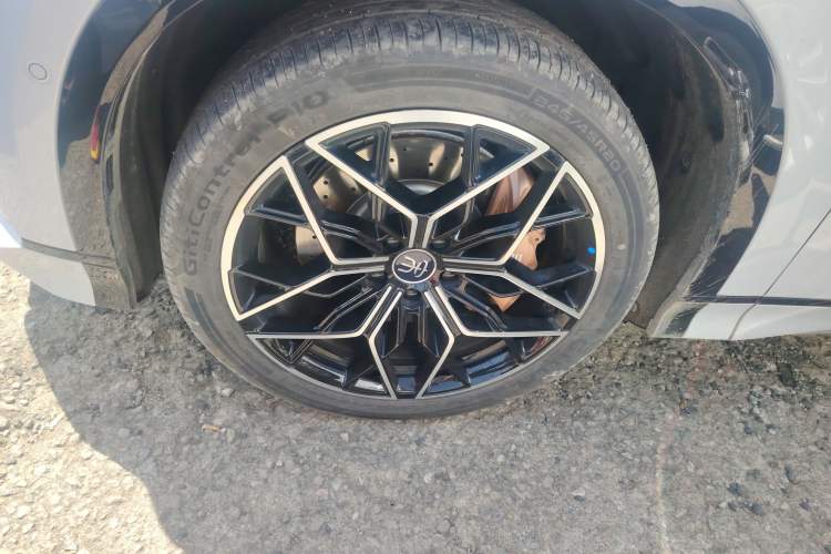 Used BYD Song L EV 2025 Intelligent Driving Version 602 km Range LiDAR-equipped All-Wheel-Drive Type
