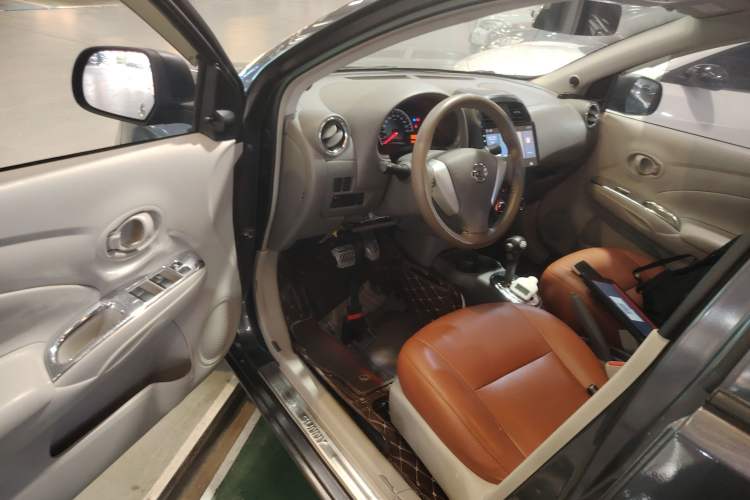 Used Nissan Sunny 2016 1.5XE CVT Leading Edition Driver Seat