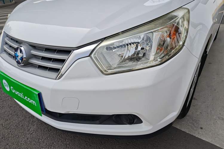 Used Venucia R50 2013 1.6L Manual Fashion Edition Left Front Headlight