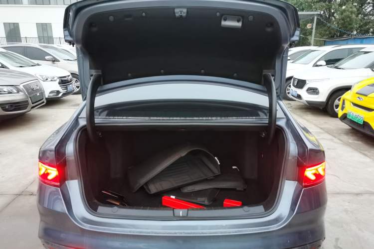 Used BYD Qin PLUS 2024 Honor Edition EV 420KM Leading Model