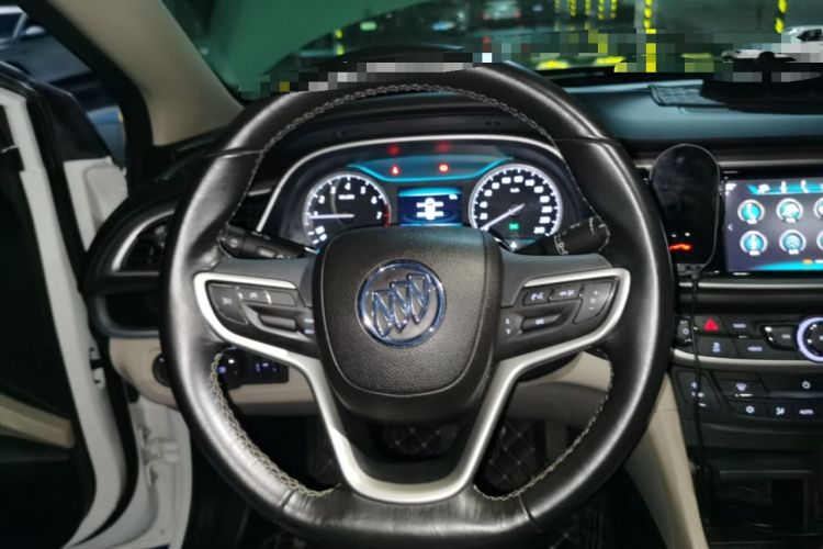Used Buick GT 2019 15T Dual-Clutch Connected Elite Version China V Standard Steering Wheel