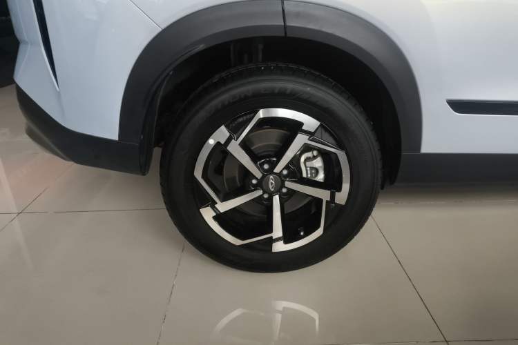 Used Chery Explore 06 2023 Urban Edition 1.6T Two-Wheel Drive Comfort Right Rear Wheel Hub