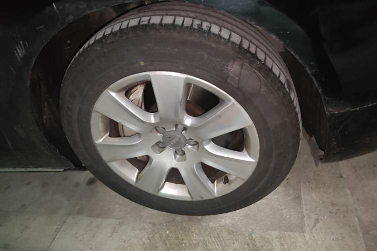 Used Audi A8 2013 A8L 45 TFSI quattro Comfort model