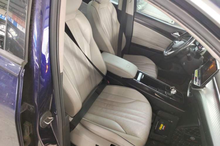 Used Volkswagen ID.6 X 2021 1st Edition ID. First Impression Edition Right Front Seat