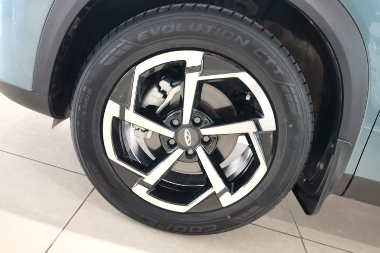 Used Chery Explore 06 2023 Urban Edition 1.6T Two-Wheel Drive Luxury Left Front Wheel Hub