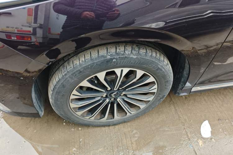 Used Wuling Victory 2023 2.0L DHT Luxury Edition
