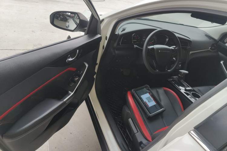 Used Venucia D60 2019 1.6L XL CVT Smart Connect Elite Edition
