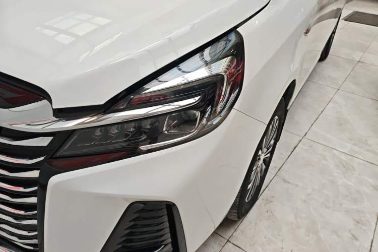 Used Buick GL8 2023 Land Executive Class Smart Enjoyment Model Left Front Headlight