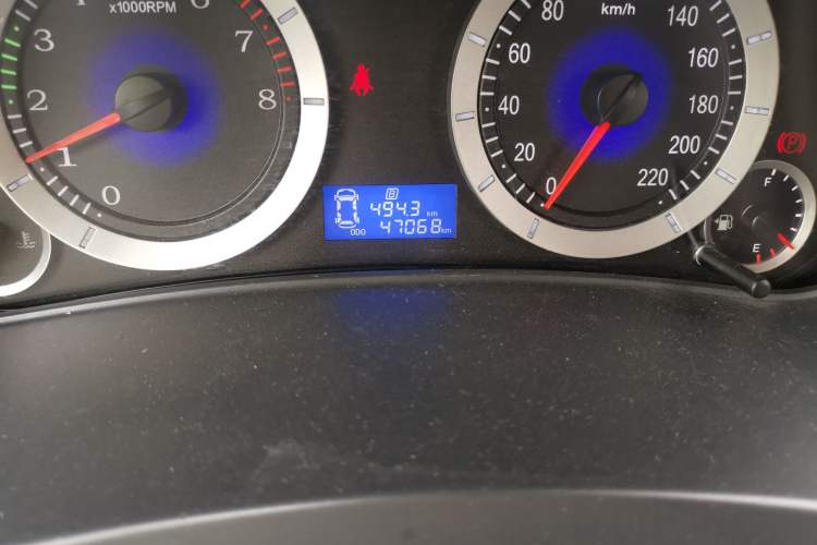 Used Geely Auto Diamond 2016 1.5L Manual Elite Version China IV Standard
