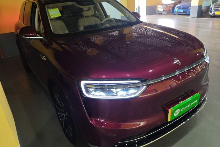 Used Hima AITO M7 2026 Model Range-Extending Max All-Wheel Drive 5-Seater Version Front Right 45 Deg