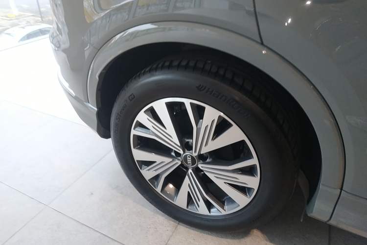 Used Audi Q4 e-tron 2024 40 e-tron Adventure Edition