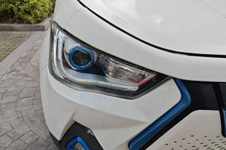 Used JAC Group iEV6E 2018 Sport Edition iEV6E Luxury Smart Enjoyment Version Right Front Headlight