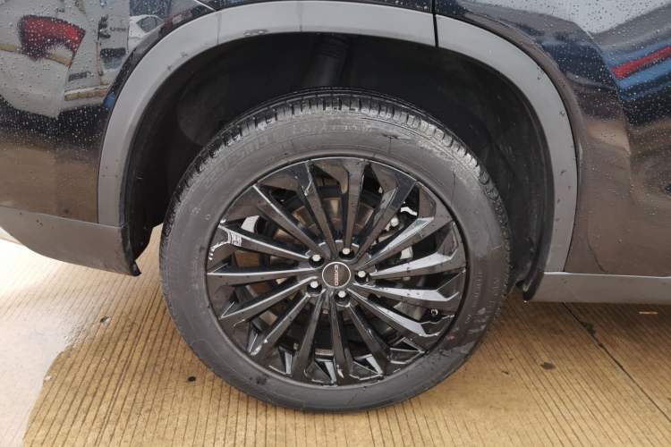 Used EXEED Lingyun 2021 290T Two-Wheel Drive Starry Edition Right Rear Wheel Hub