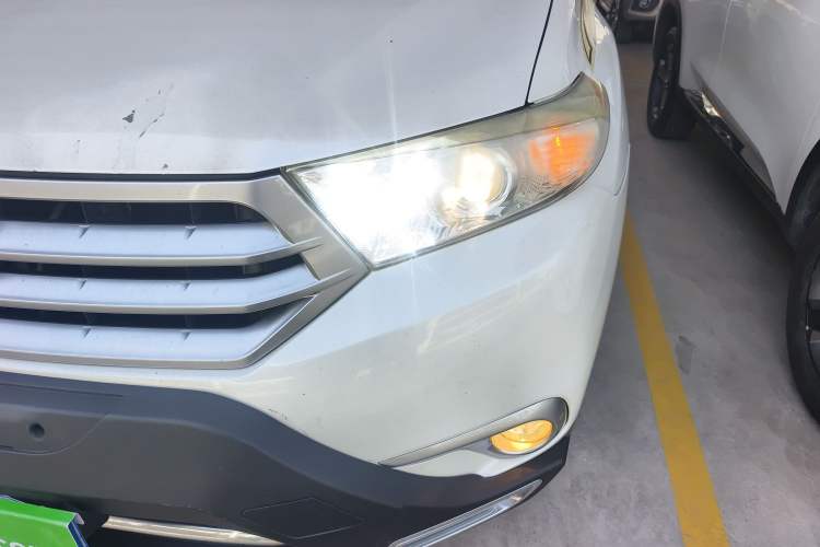 Used Toyota Highlander 2012 2.7L 2WD 5-Seater Elite Edition
