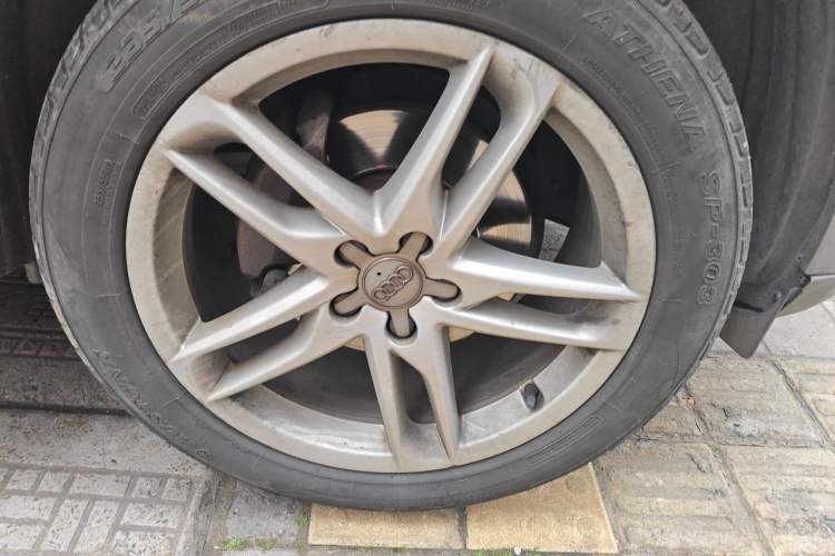 Used Audi Q5 2017 Plus 40 TFSI Technology Model