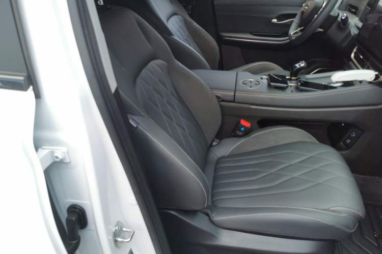 Used JETOUR Shanhai L9 2024 1.5TD 2DHT Pro 7-Seater