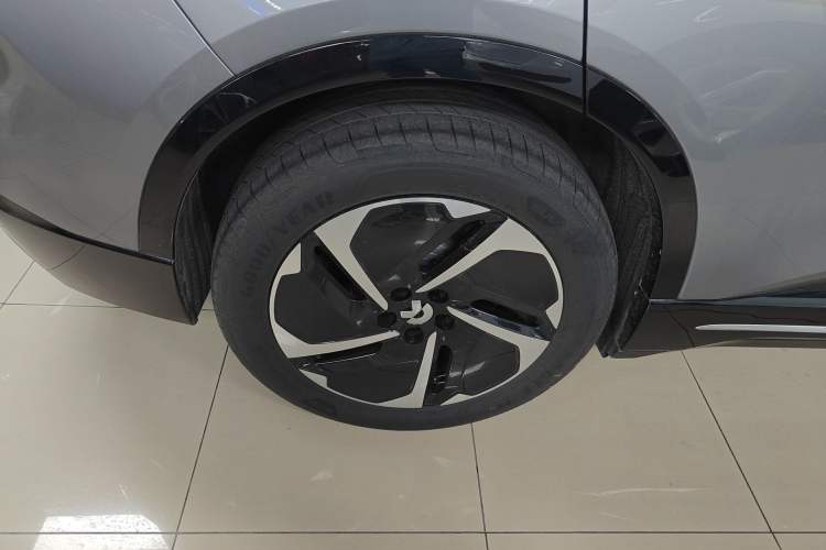 Used Nio ES6 2025 75 kWh Exterior 5