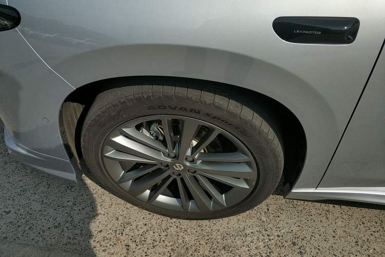 Used Leapmotor C16 2024 All-Electric 580 Luxury Edition
