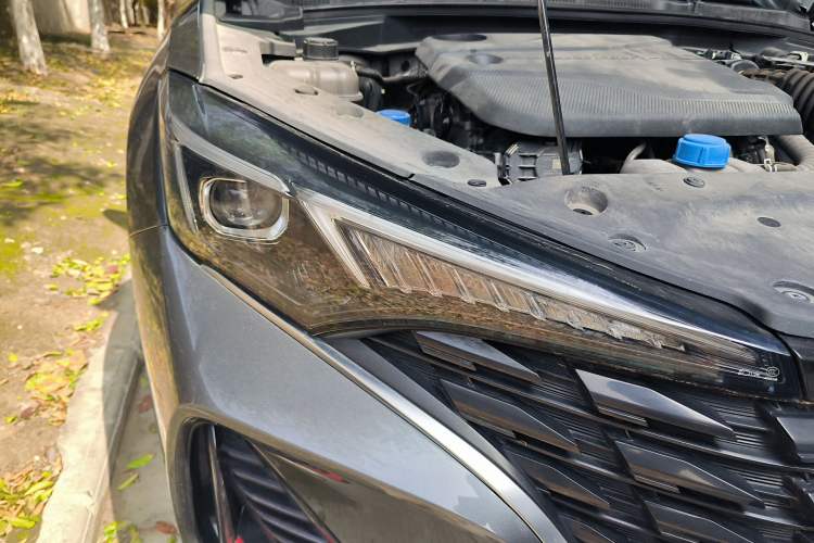 Used CHANGAN Eado 2023 Changan Edition PLUS Blue Whale NE 1.4T GDI DCT Prestige Version Right Front Headlight