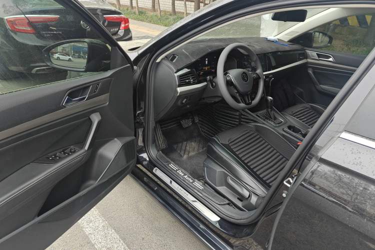 Used Volkswagen Lavida 2021 280TSI DSG Comfort Edition Driver Seat