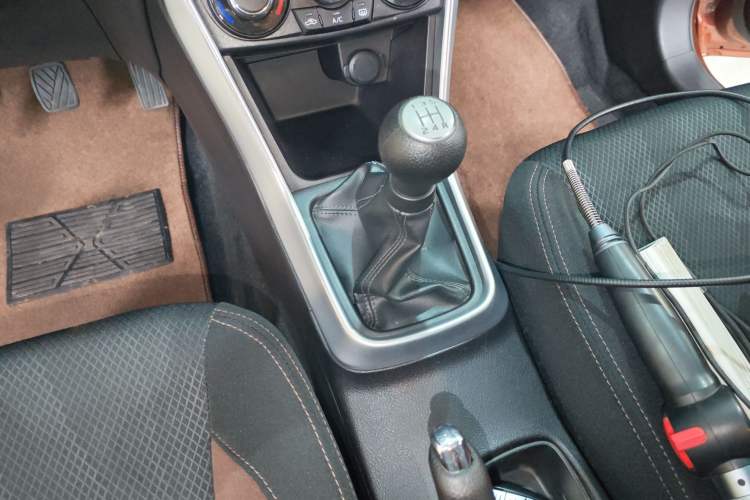 Used Suzuki Vitara S-Cross 2017 1.6L Manual Two-Wheel Drive Urban Fashion Model