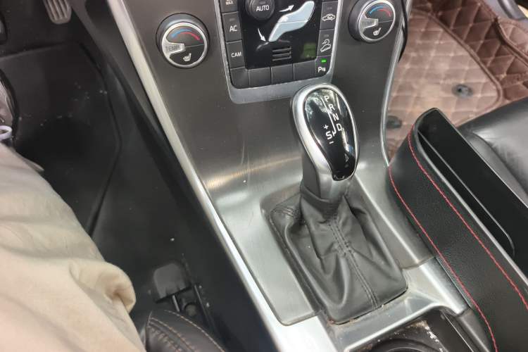 Used Volvo XC60 2014 T6 Zhiyi Edition
