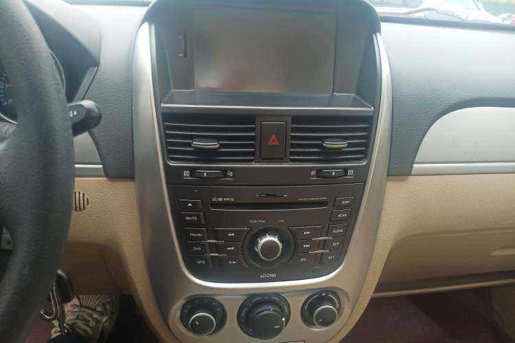 Used Buick Excelle 2013 1.5L Automatic Classic Model Audio And AC Panel
