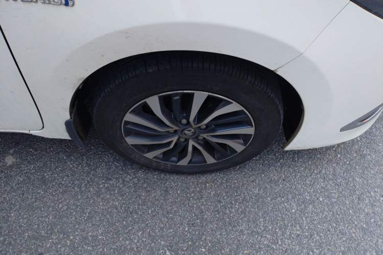 Used Toyota Corolla 2017 Revised Dual-Engine 1.8L E-CVT Leading Edition Right Front Wheel Hub