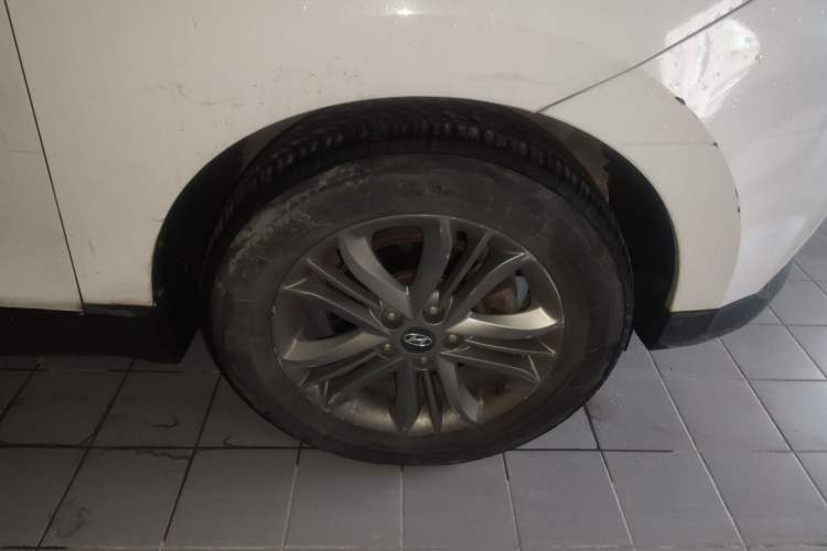 Used Hyundai ix35 2015 2.0L Automatic 2WD Smart Type China IV