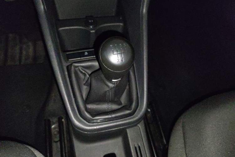 Used Volkswagen Santana 2018 1.5L Manual Fashion Edition Gear Lever