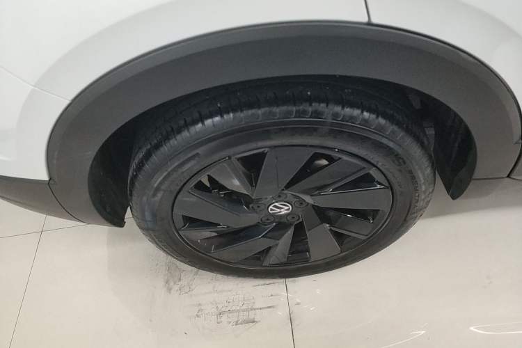 Used Volkswagen Tharu 2025 New Sharp 1.5L Ambitious Edition Exterior 5