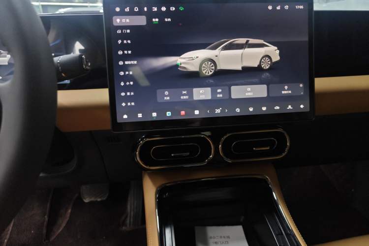 Used Leapmotor C01 2024 Pure Electric 525 Luxury Edition Audio And AC Panel