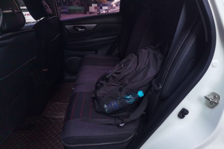 Used Nissan X-Trail 2016 2.0L CVT Smart Enjoyment Version 4WD
