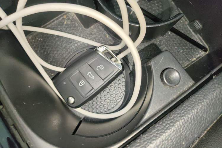 Used Volkswagen Sagitar 2019 280TSI DSG Comfort Version China V Standard Vehicle Key