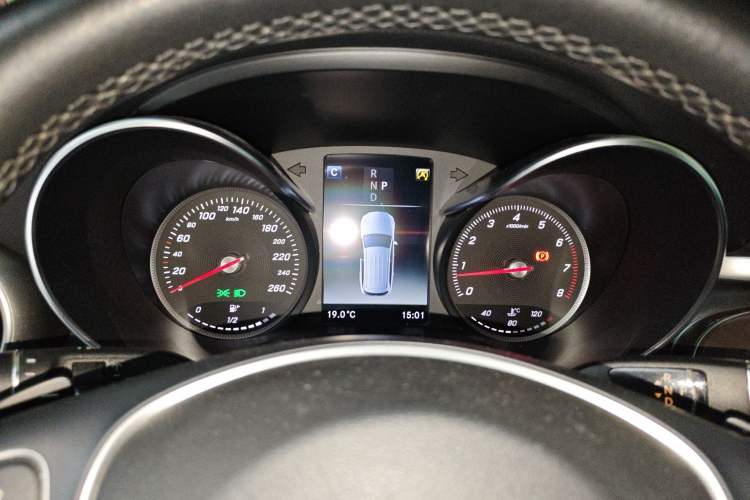 Used Mercedes-Benz GLC 2018 GLC 300 4MATIC Sport Edition Instrument Cluster