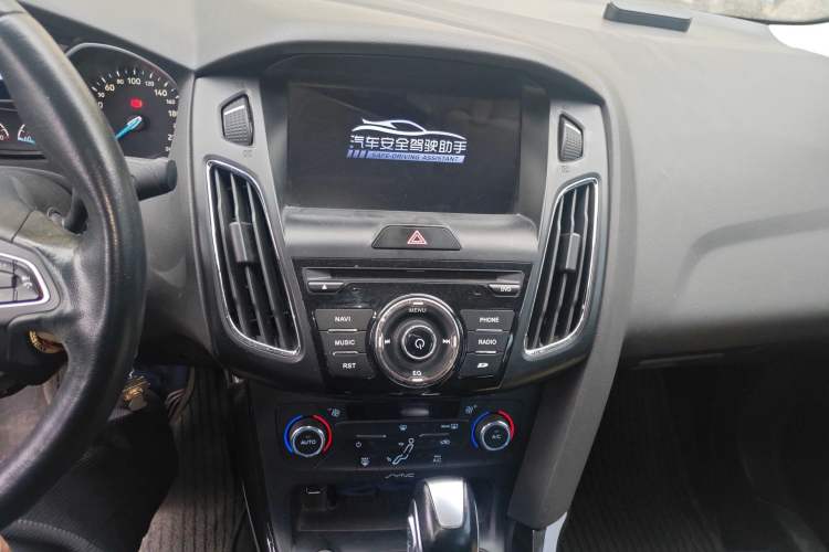 Used Ford Focus 2015 Sedan 1.6L Automatic Trend Model Audio And AC Panel