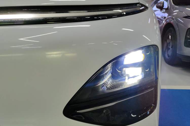 Used XPeng G6 2025 625 Long-Range Max Flagship Edition Left Front Headlight