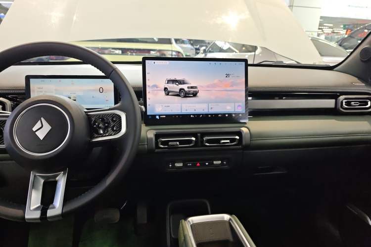 Used Baojun Spark EUV 2026 301km Flagship Edition Audio And AC Panel