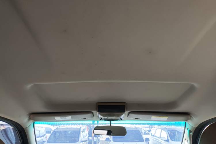 Used FORTHING Lingzhi 2017 M5L 1.6L 7-Seater Comfort Model Headliner