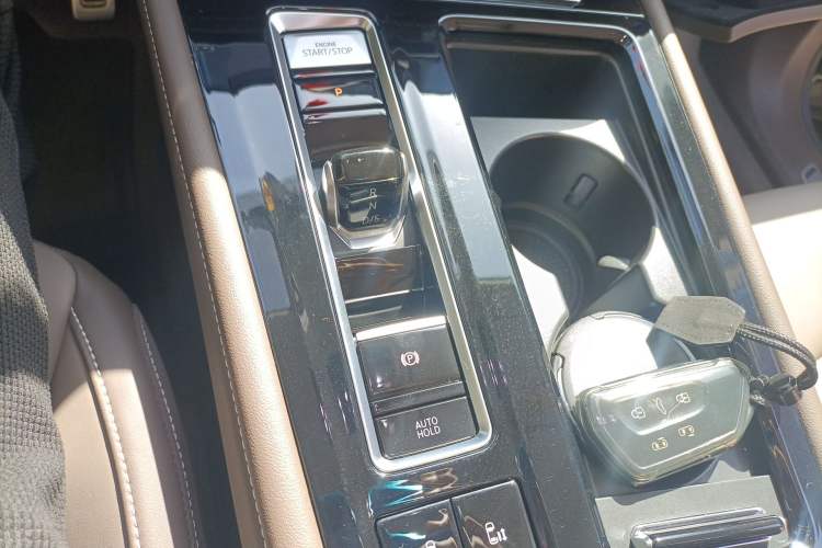 Used Volkswagen Viloran 2024 380TSI Luxury Edition