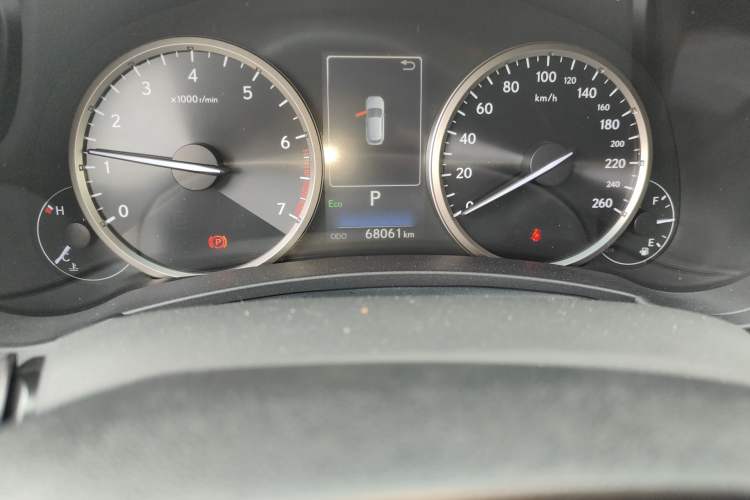 Used Lexus NX 2018 200 Front-Wheel-Drive X-Trail Version China V Standard Odometer Close Up