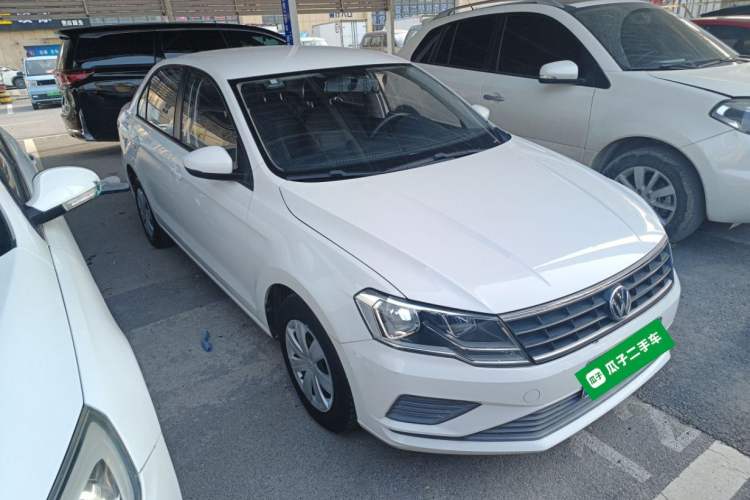 Used Volkswagen Jetta 2017 1.5L Manual Fashion Edition