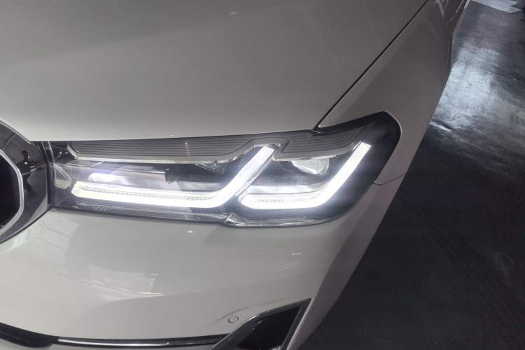 Used BMW 5 Series 2022 Second Facelift 530Li Leading Edition Luxury Package Left Front Headlight