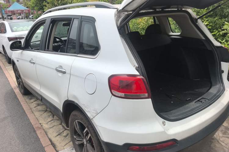 Used Zotye Domy X5 2017 Upgraded Model 1.5T CVT ZhiXian Edition Rear Left 45 Deg