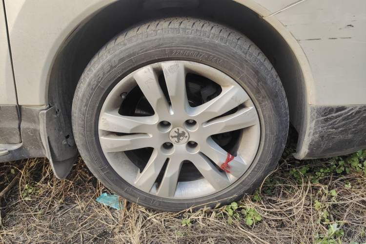 Used Peugeot 3008 2013 1.6THP Automatic Prestige Edition
