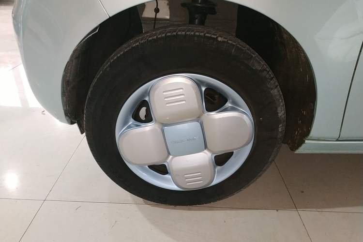 Used Geely Galaxy Panda 2024 Panda Mini 200km Endurance Bear
