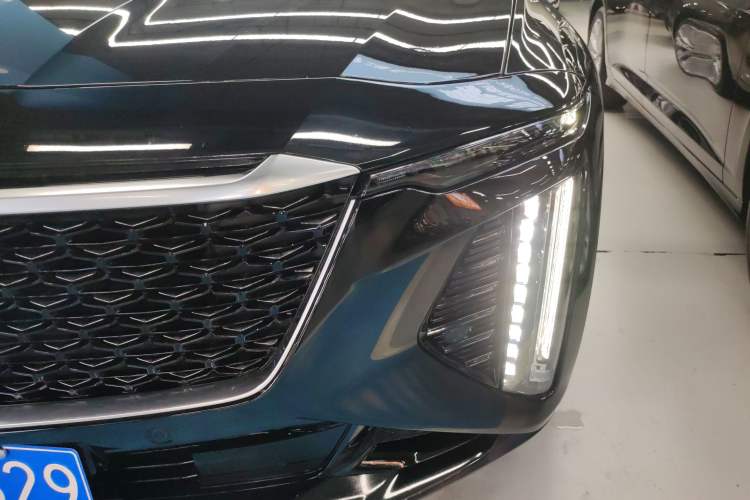 Used Cadillac CT6 2023 28T Luxury Version