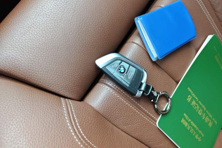 Used BMW X6 2017 xDrive28i Vehicle Key